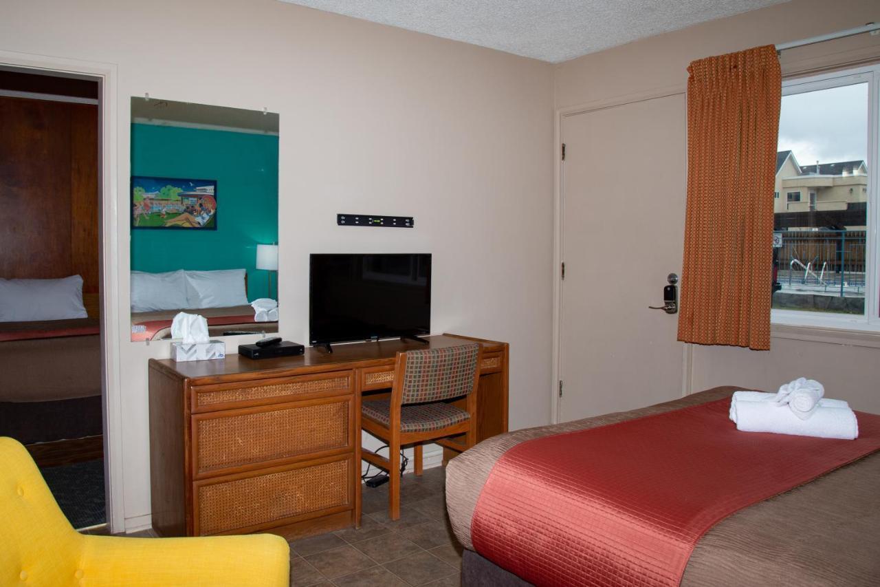 Bowmont Motel ペンティクトン エクステリア 写真