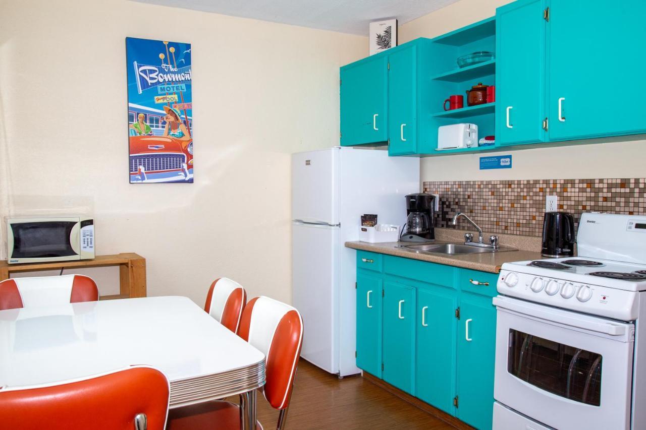 Bowmont Motel ペンティクトン エクステリア 写真