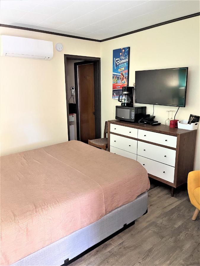 Bowmont Motel ペンティクトン エクステリア 写真