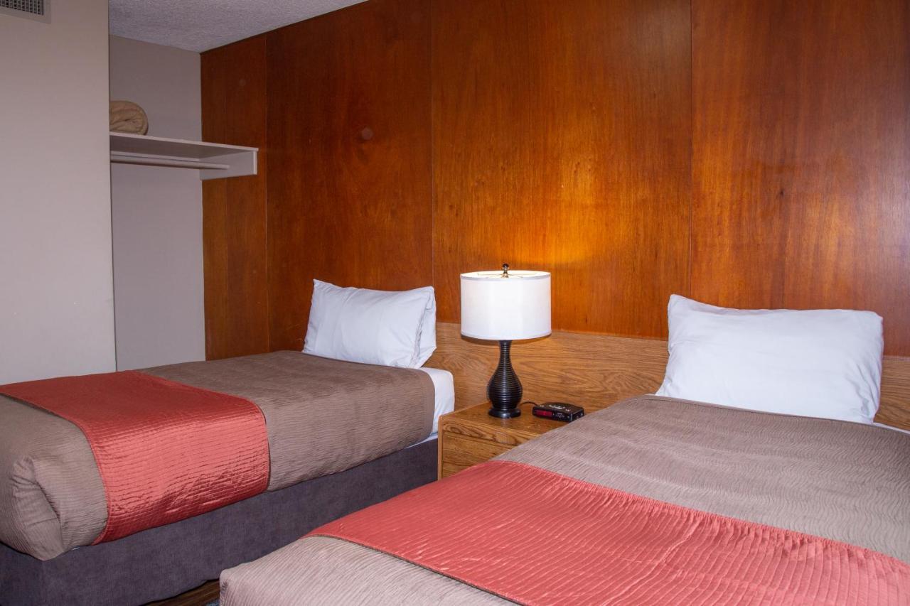 Bowmont Motel ペンティクトン エクステリア 写真