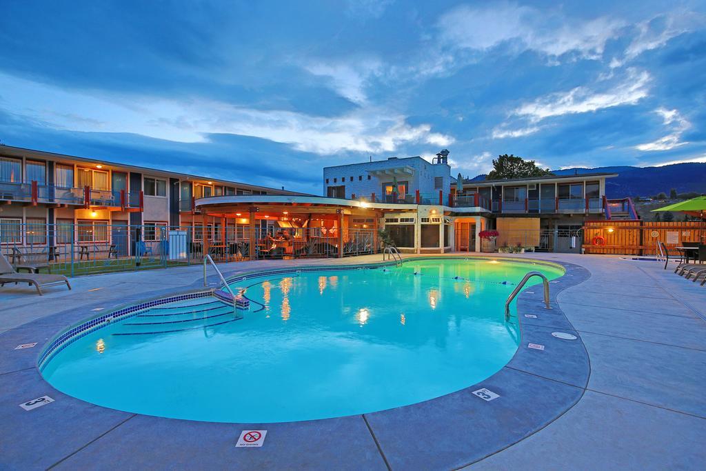 Bowmont Motel ペンティクトン エクステリア 写真